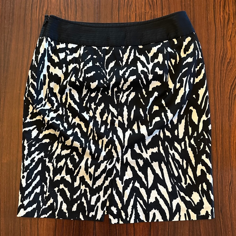 The Limited black and white skirt